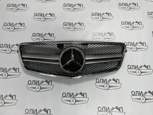Решетка радиатора AMG W212 серая